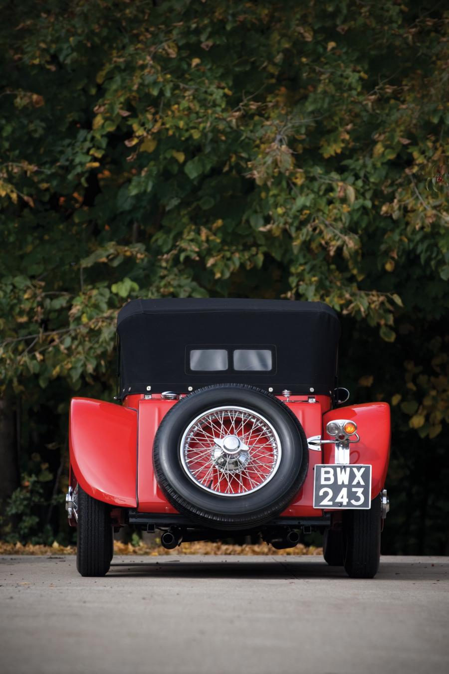  Jaguar SS100 Roadster 1937 года  (фото 9 из 16)